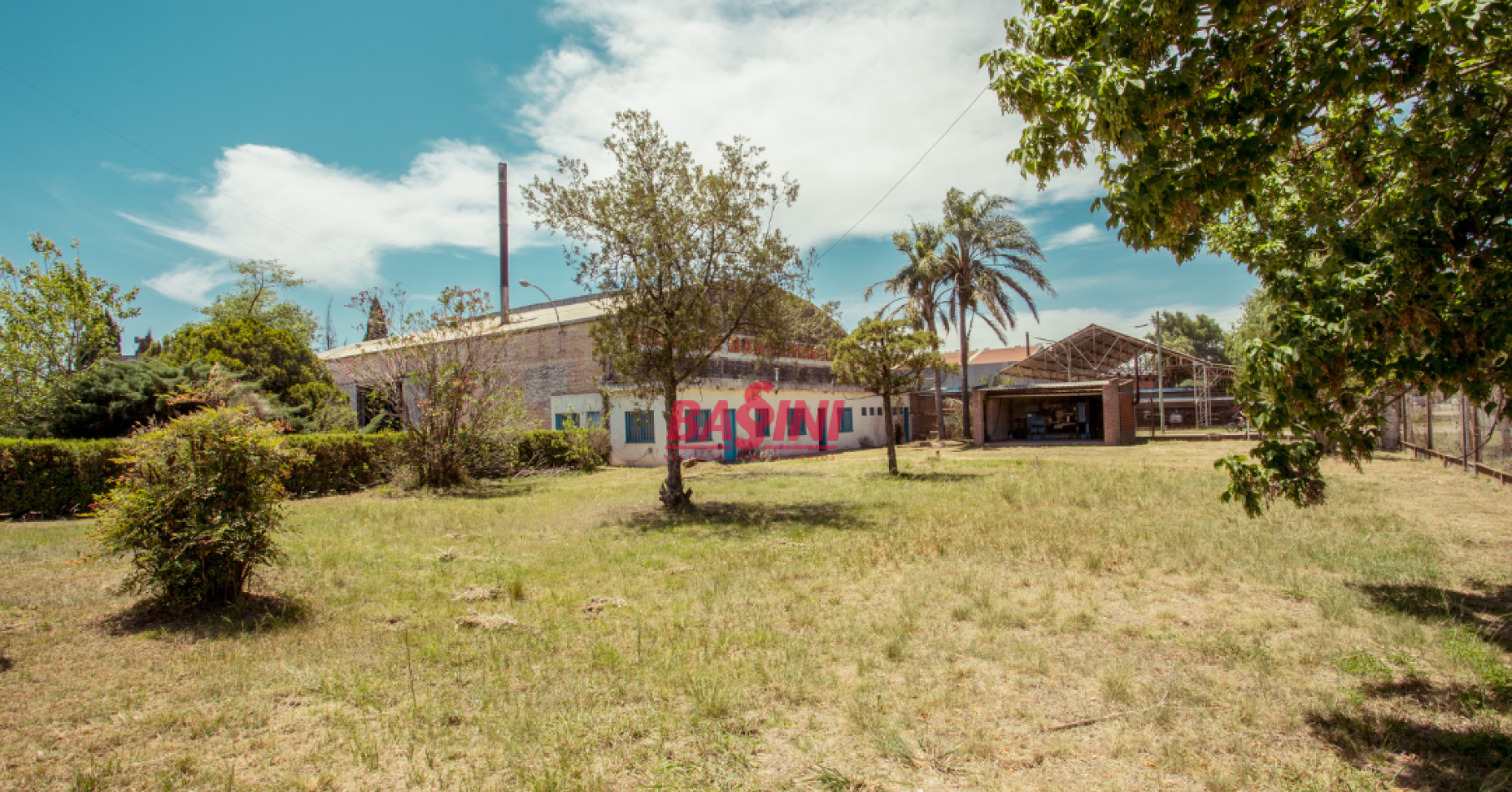 Terreno SOBRE RUTA 9 (55 metros x 77 m)