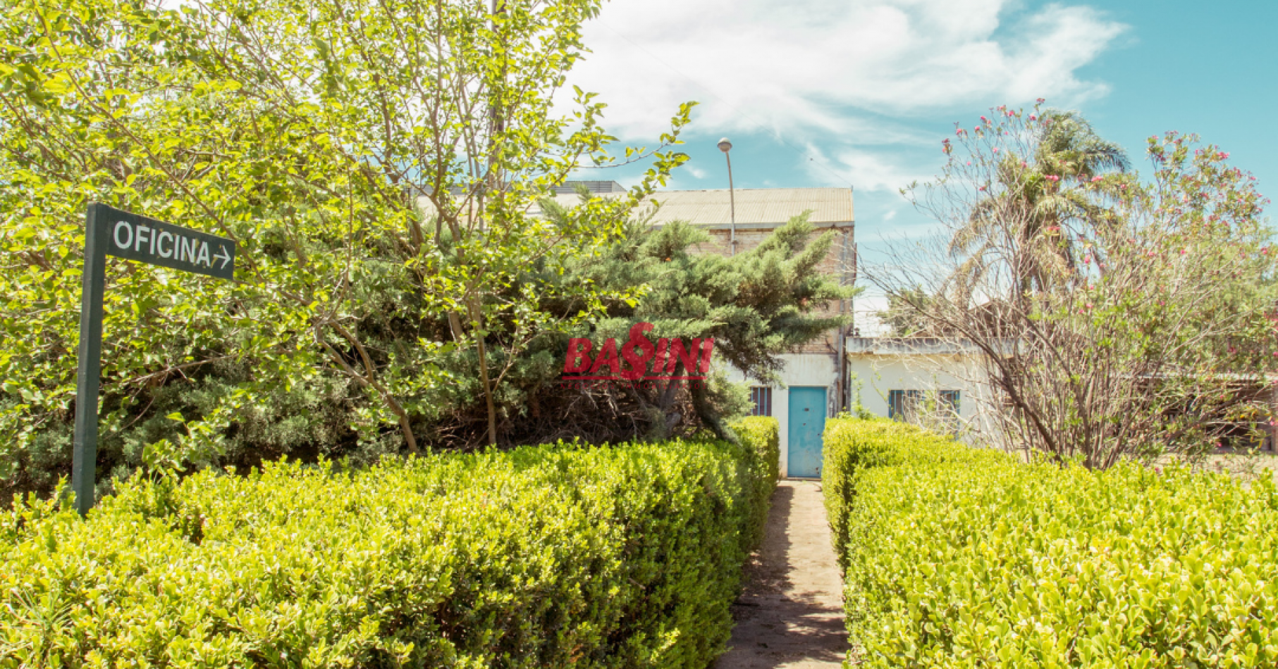 Terreno SOBRE RUTA 9 (55 metros x 77 m)