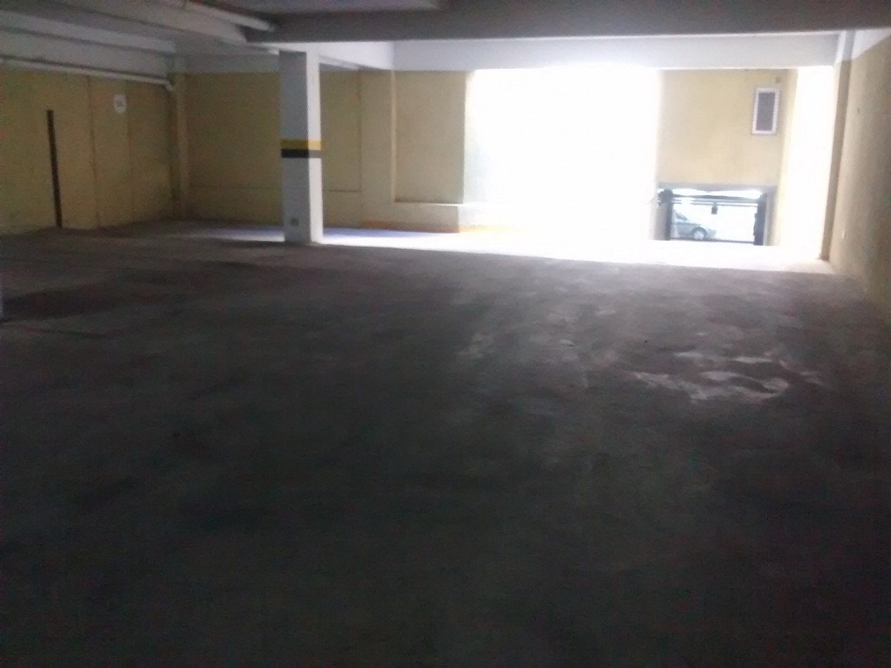 Santiago 1400 - Cochera CUBIERTA