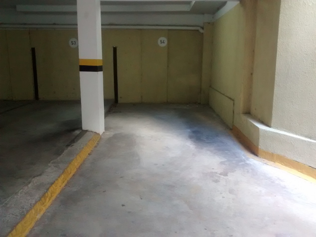 Santiago 1400 - Cochera CUBIERTA