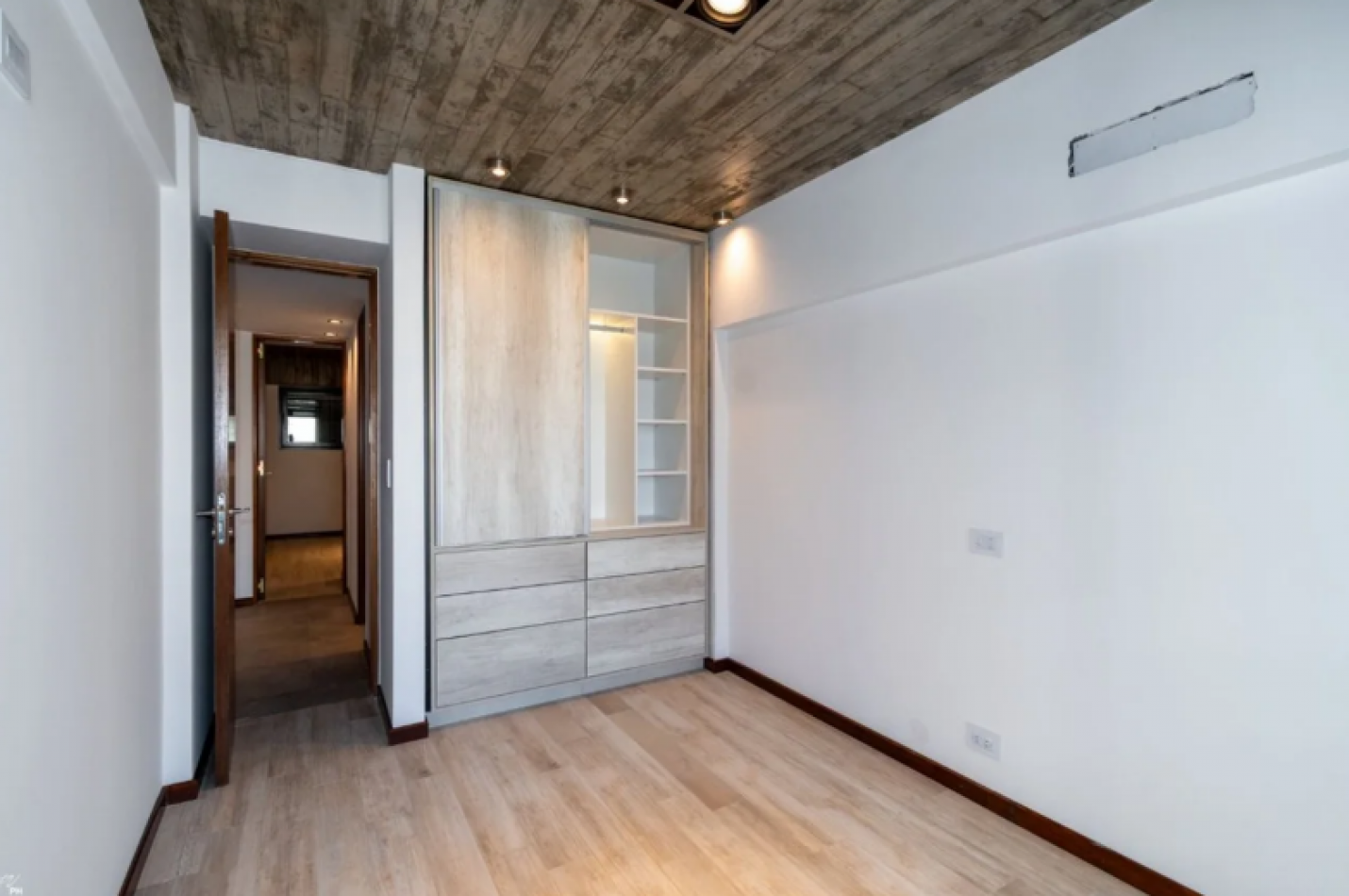 9 de Julio y Entre Rios - PATIO Exclusivo y PILETA