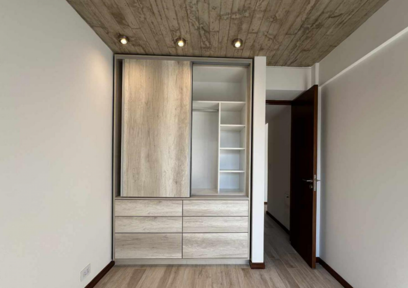 9 de Julio y Entre Rios - PATIO Exclusivo y PILETA