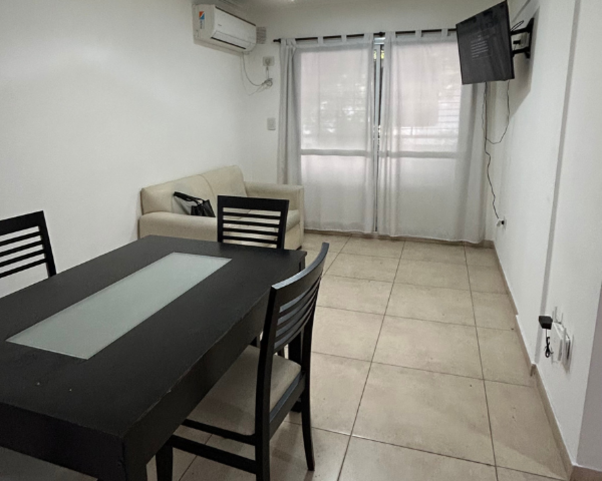 San Luis y Rodriguez - A metros del Sanatorio La Mujer y Bv. Oroño