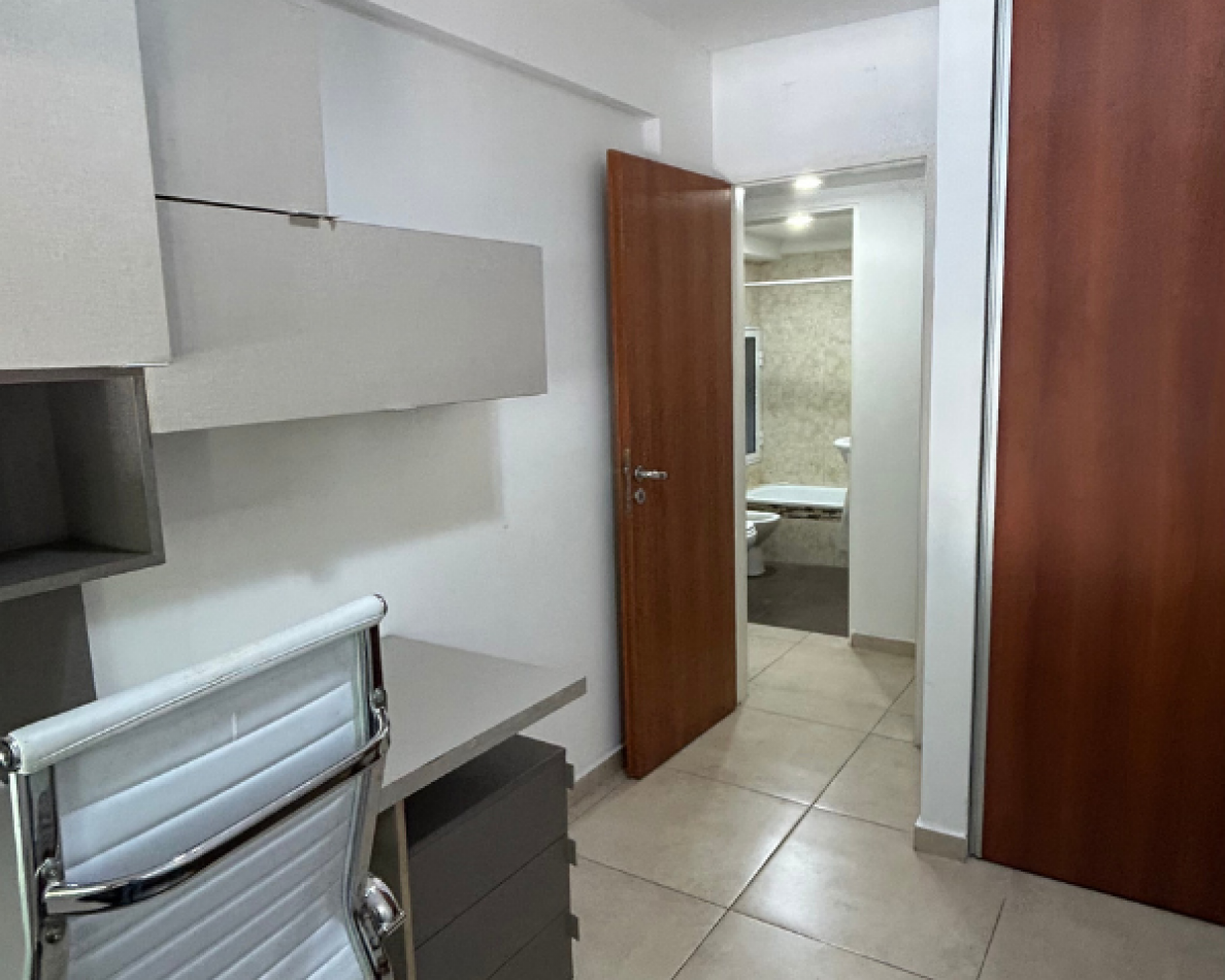 San Luis y Rodriguez - A metros del Sanatorio La Mujer y Bv. Oroño