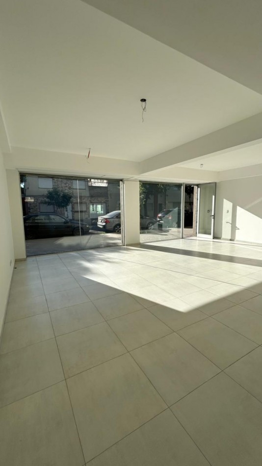 ALQUILER LOCAL PREMIUM CONDOMINIOS ROCA, BARRIO ABASTO - ROSARIO