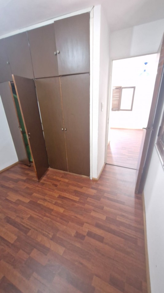 Zeballos e Italia - 1 Piso escalera