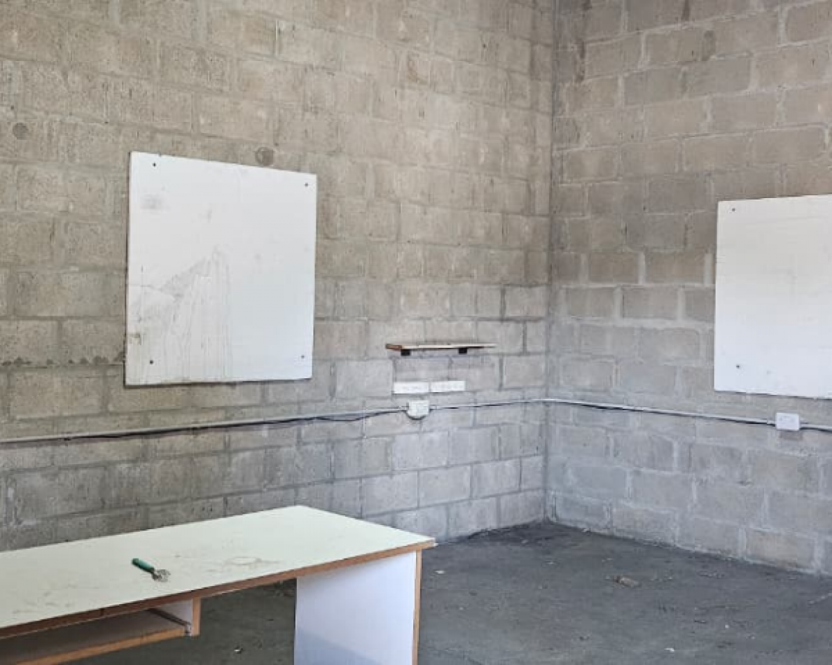 Bodega - Galpon de 1280 m² en Alquiler - Ov. Lagos 4450