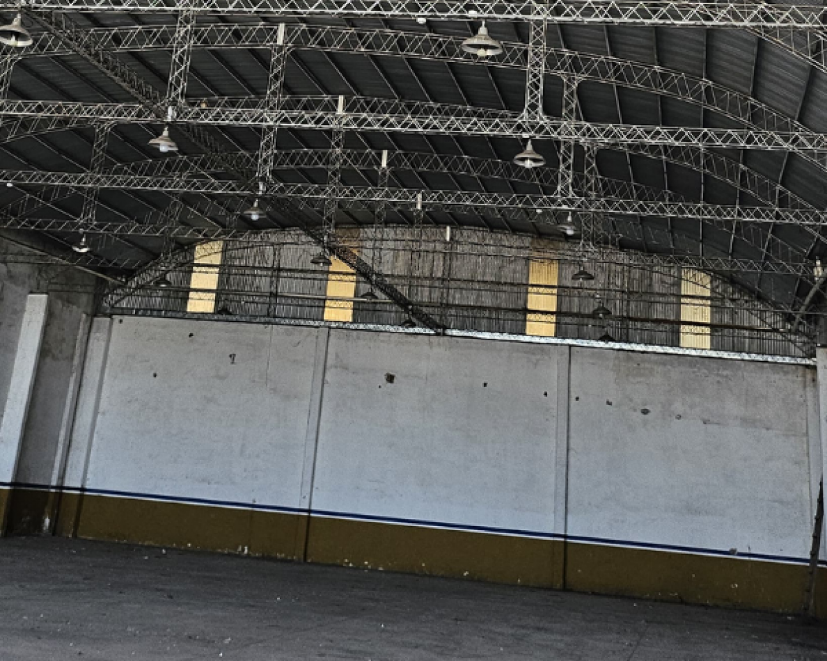 Bodega - Galpon de 1280 m² en Alquiler - Ov. Lagos 4450
