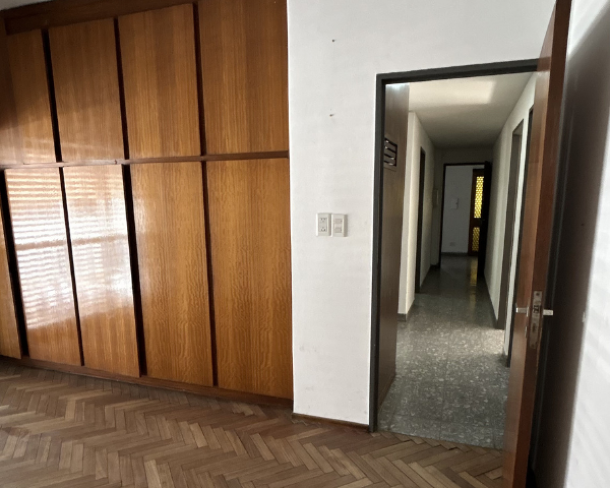 Casa en Planta Alta 3 Dorm. Cochera y Terraza Exclusiva - Apta Credito. Ricchieri y San Lorenzo