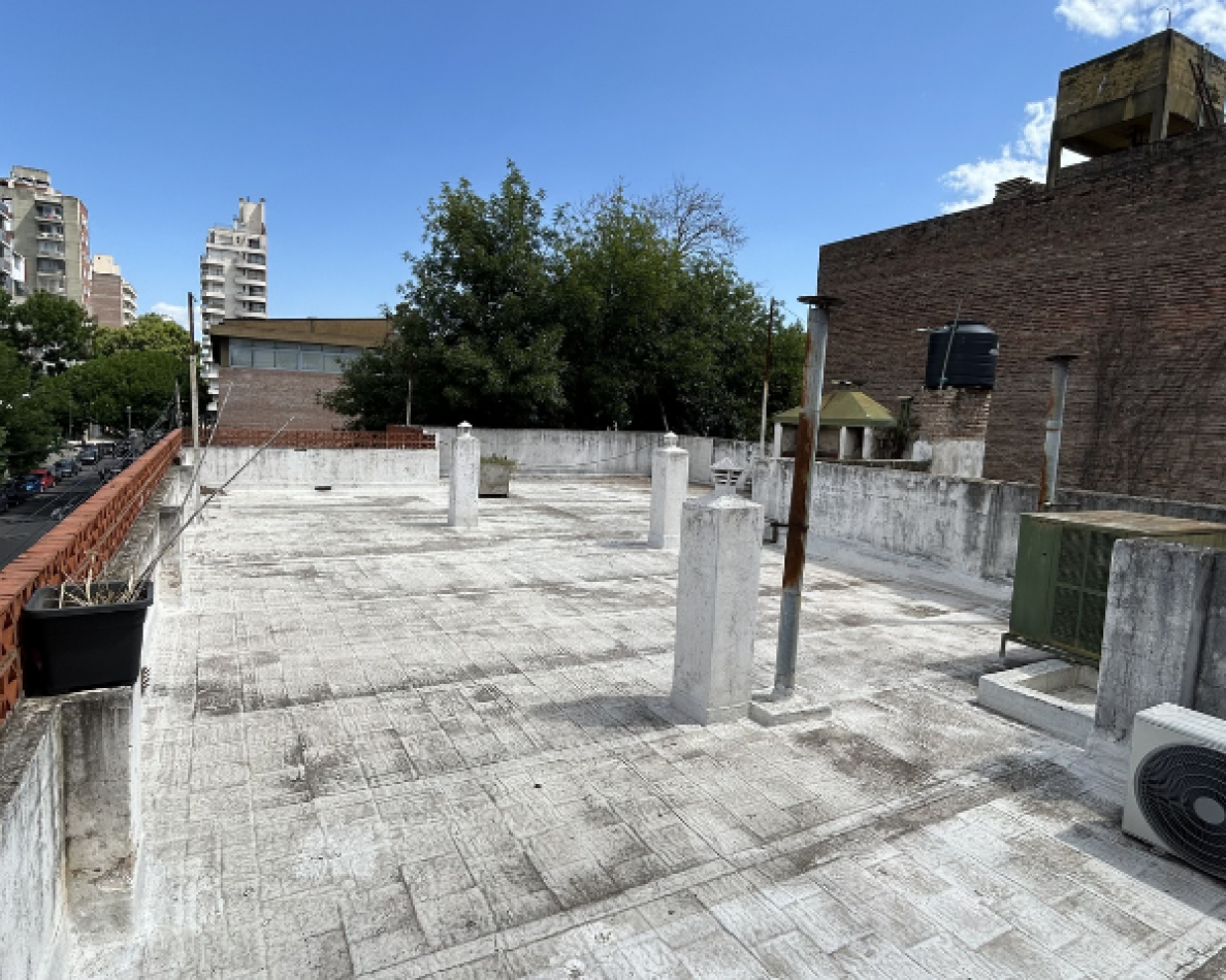 Casa en Planta Alta 3 Dorm. Cochera y Terraza Exclusiva - Apta Credito. Ricchieri y San Lorenzo