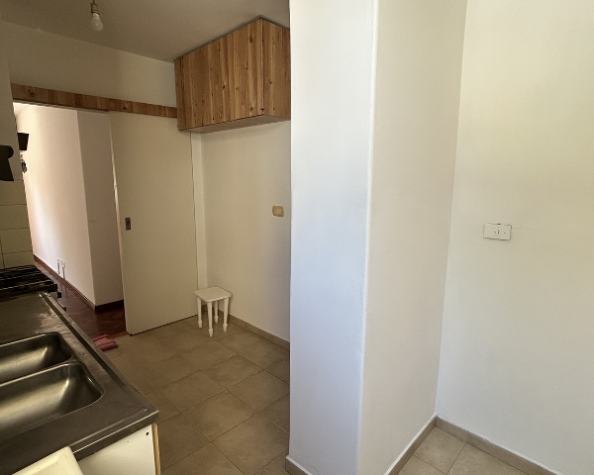 Alquiler 2 Dormitorios Contrafrente S/balcon 02-04 - Cordoba Y Bv. Oroño, Rosario