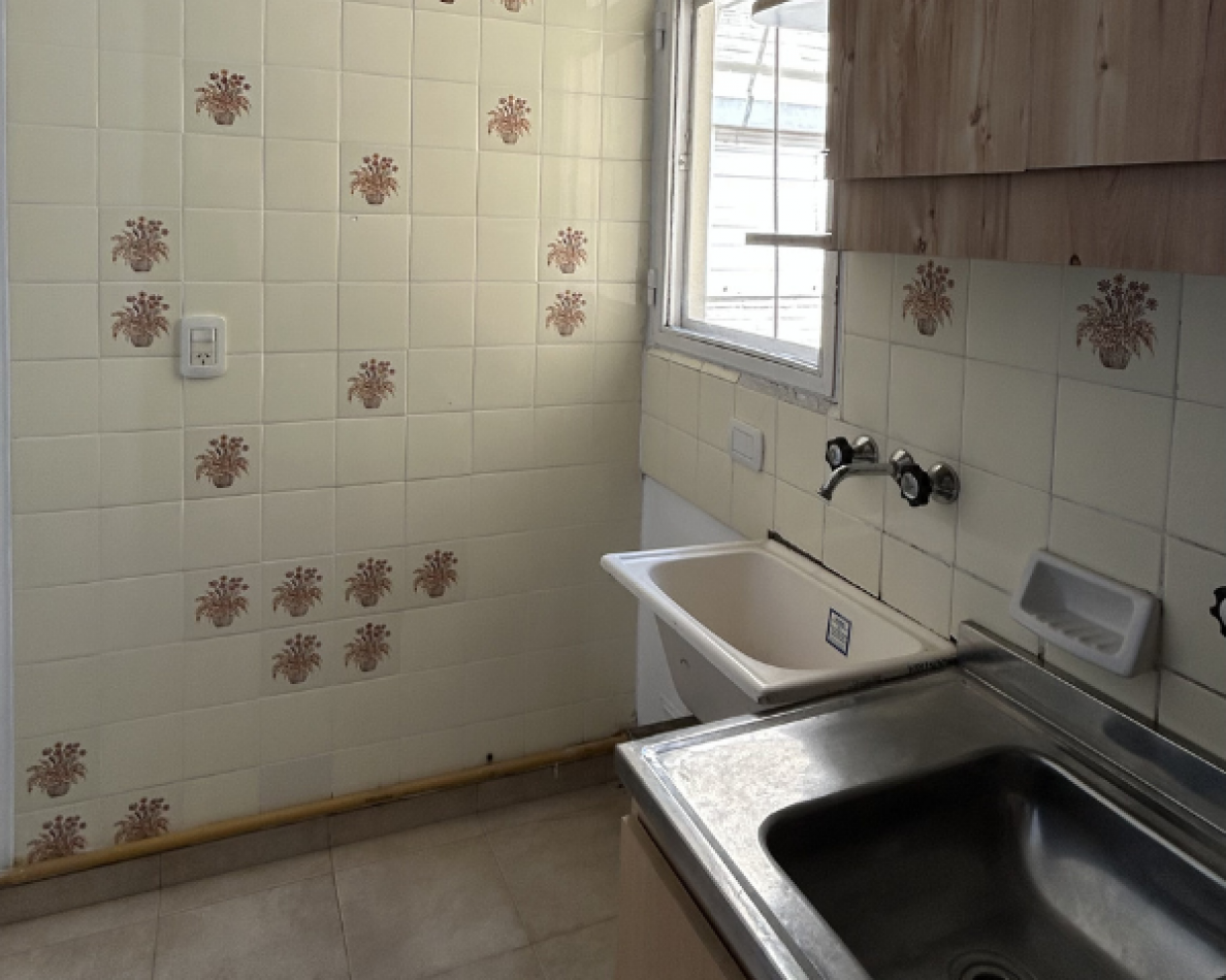 Alquiler 2 Dormitorios Contrafrente S/balcon 02-04 - Cordoba Y Bv. Oroño, Rosario