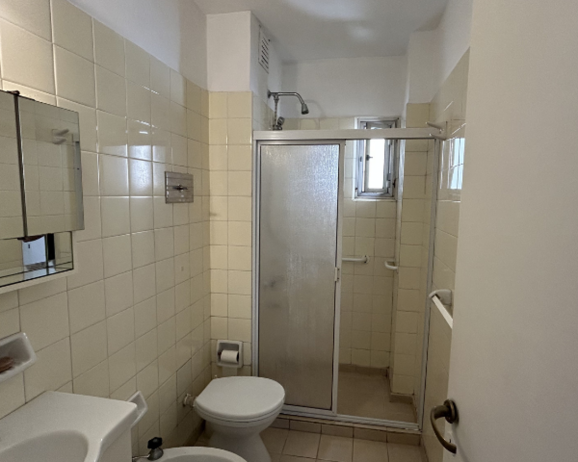 Alquiler 2 Dormitorios Contrafrente S/balcon 02-04 - Cordoba Y Bv. Oroño, Rosario