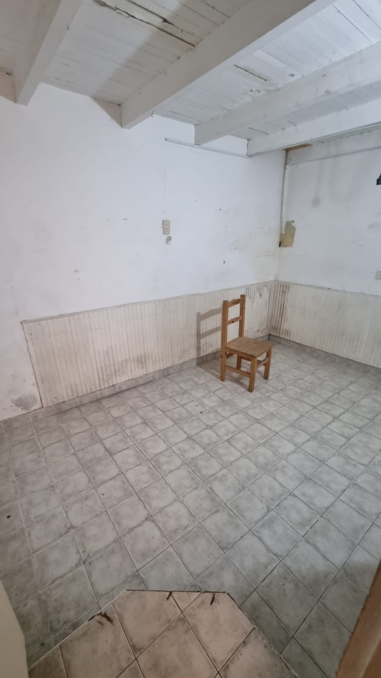 Juan Manuel de Rosas 1100 - Pasillo NO ph