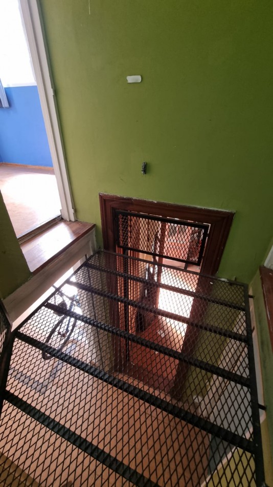 Juan Manuel de Rosas 1100 - Pasillo NO ph