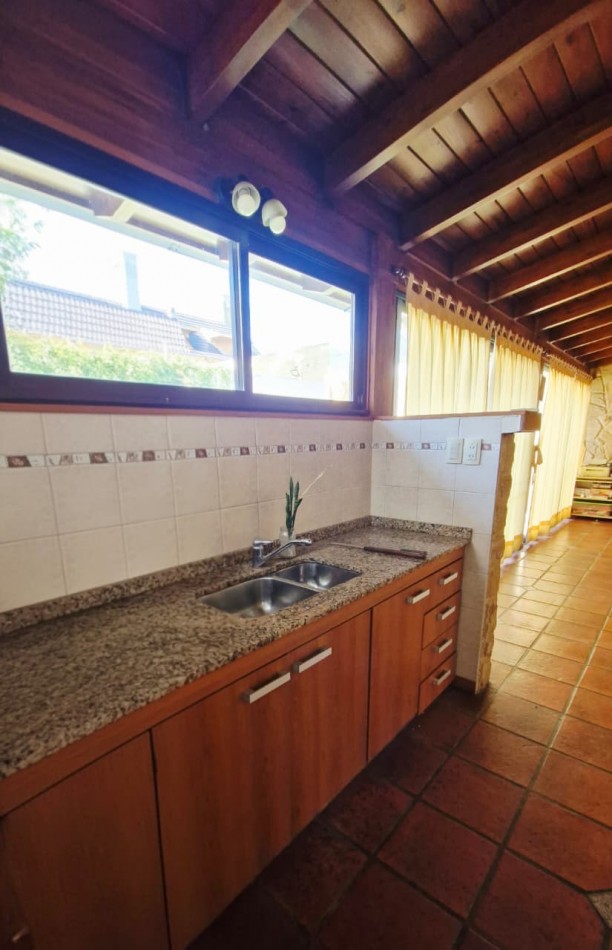 Santiago y Bv Segui - BARRIO JORGE CURA