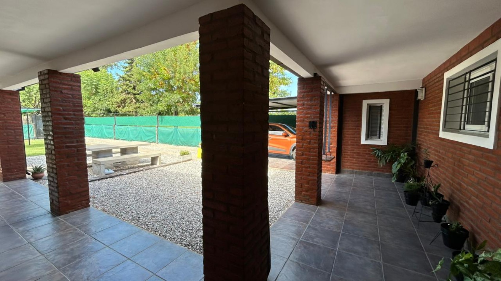 Casa con pileta - IBARLUCEA - Permuta parcial