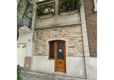 Crespo y Mendoza - Exceptiva 30 m (PB Y 10 PISOS)